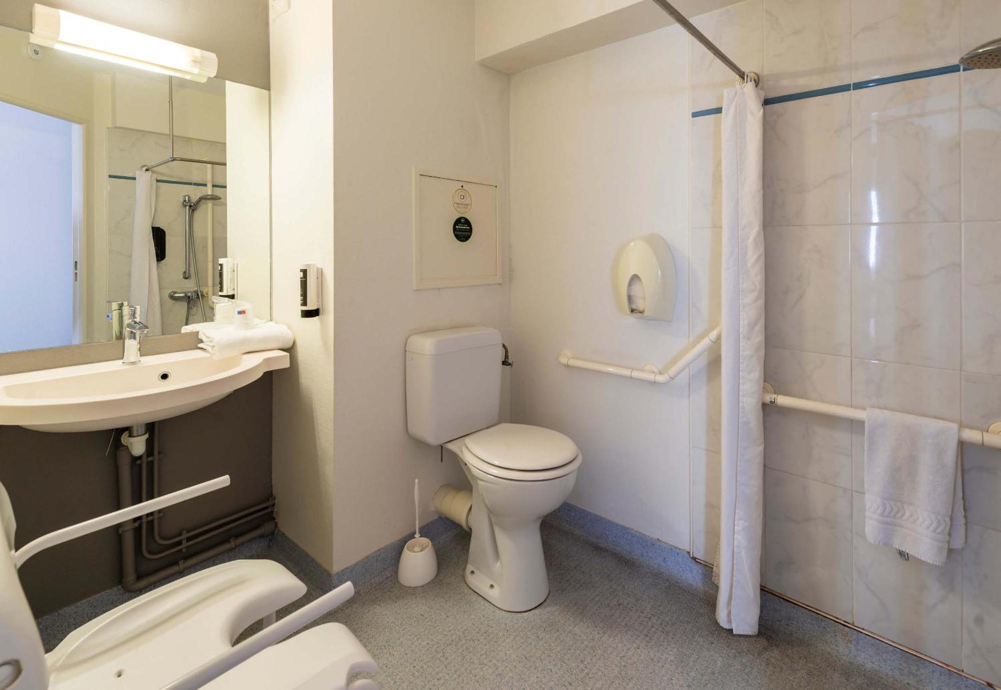 B&B Hotel Montauban Eksteriør billede